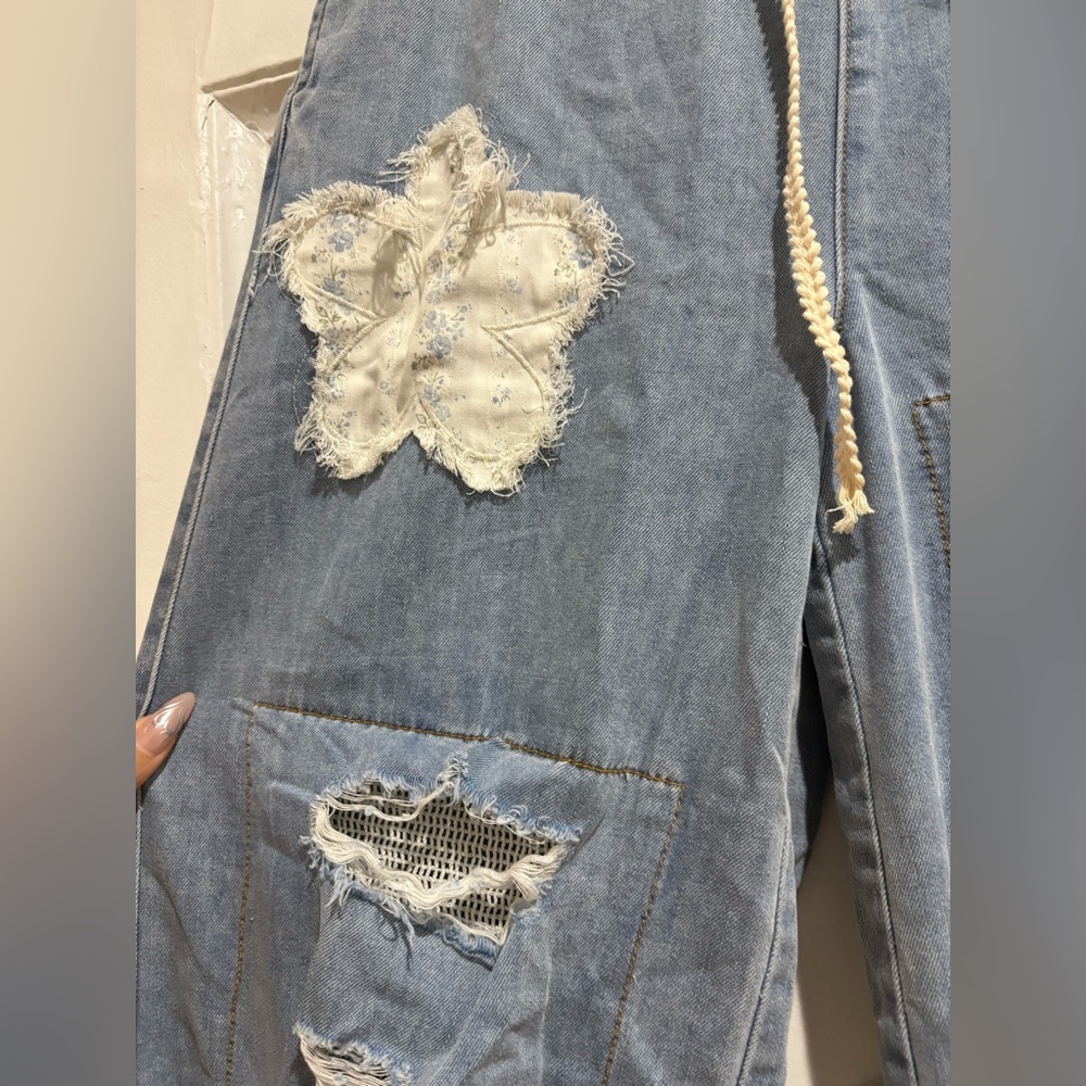 POL BRAND NEW LIGHT DENIM DISTRESSED PATCHWORK JOGGER - Picture 7 of 11